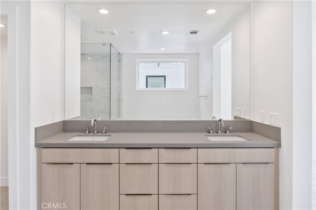 169 Creation, Irvine, CA 92618