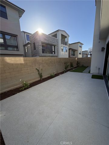 169 Creation, Irvine, CA 92618