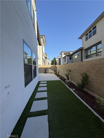 169 Creation, Irvine, CA 92618