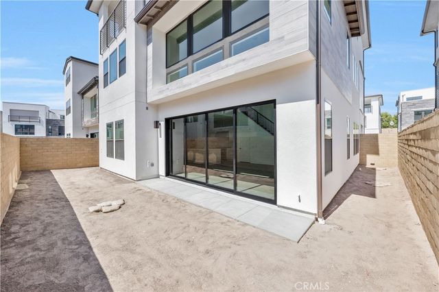 169 Creation, Irvine, CA 92618