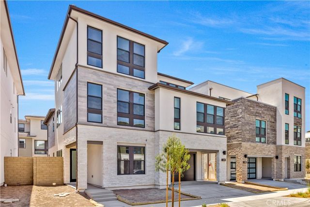 169 Creation, Irvine, CA 92618