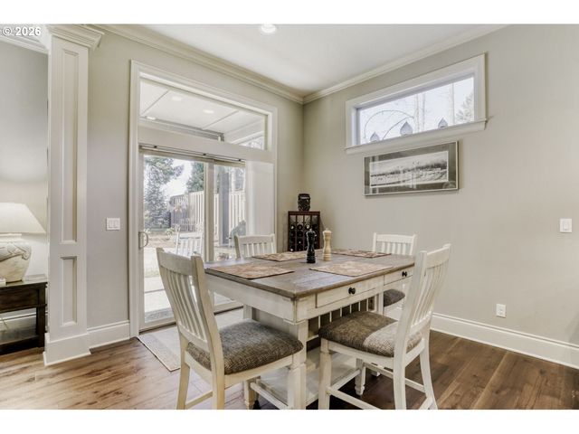 9809 Se NICHOLAS Dr, Happy Valley, OR 97086