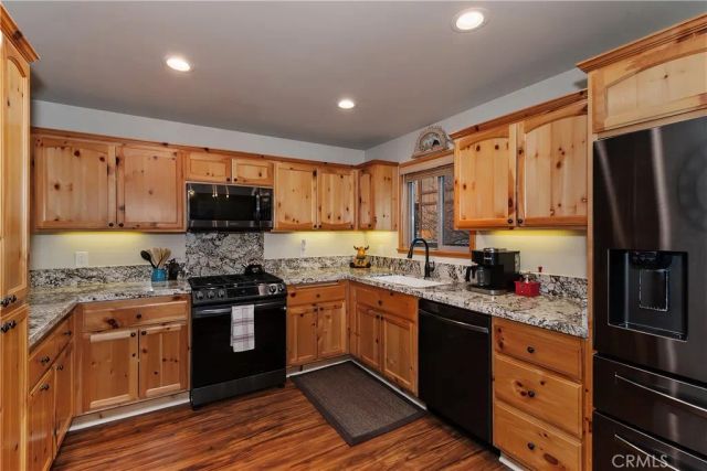 346 Leonard, Sugarloaf, CA 92386