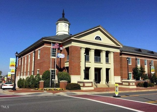 216 Trunnel Street, Holly Springs, NC 27540