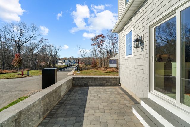 7 Ivy Hill Road 7, Waterford, CT 06385