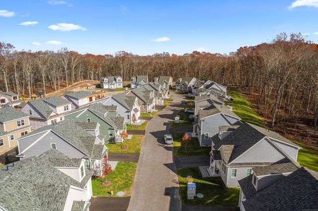 7 Ivy Hill Road 7, Waterford, CT 06385