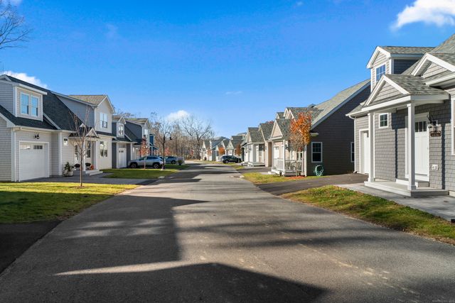 7 Ivy Hill Road 7, Waterford, CT 06385