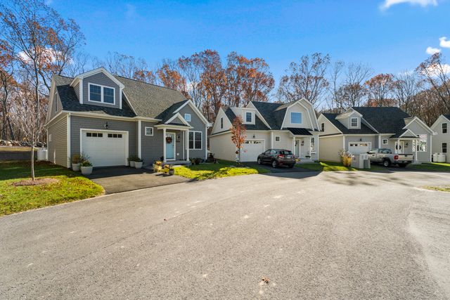 7 Ivy Hill Road 7, Waterford, CT 06385