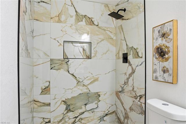 626 42nd ST, Newport News, VA 23607