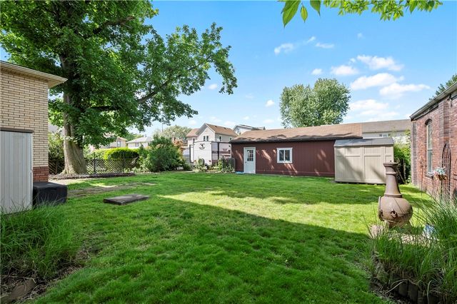 465 Market St, Beaver, PA 15009