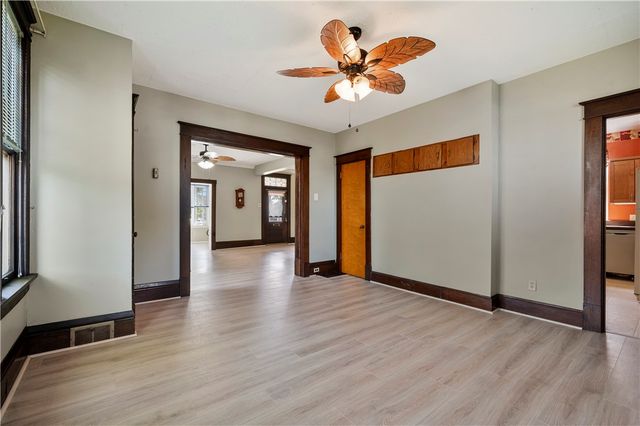 465 Market St, Beaver, PA 15009