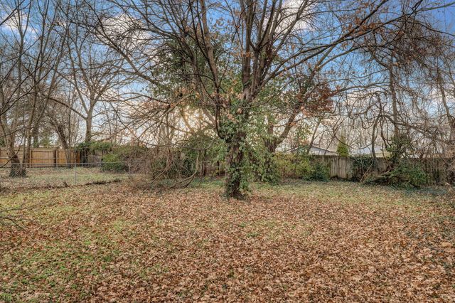 2641 N Pierce Avenue, Springfield, MO 65803