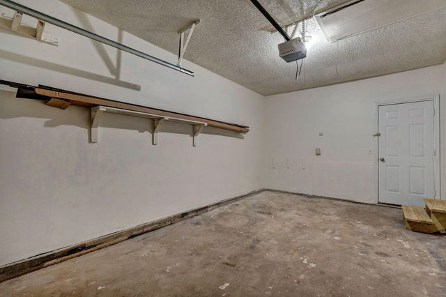 2641 N Pierce Avenue, Springfield, MO 65803