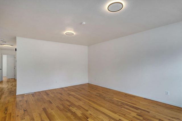 2641 N Pierce Avenue, Springfield, MO 65803