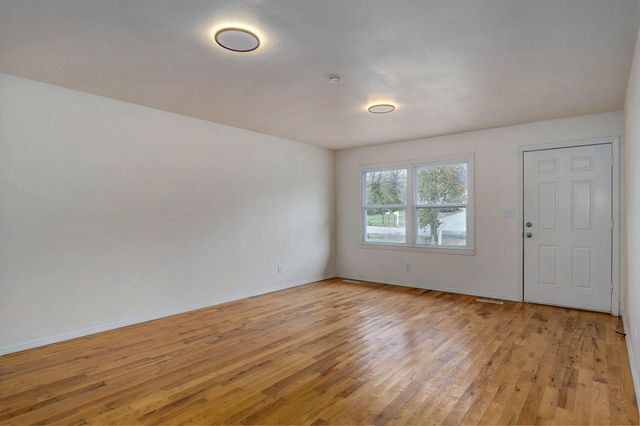 2641 N Pierce Avenue, Springfield, MO 65803