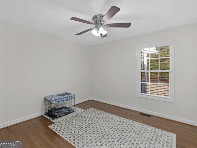 521 Levi Barnes Road, Jackson, GA 30233