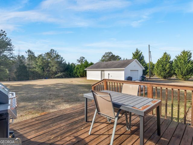 521 Levi Barnes Road, Jackson, GA 30233