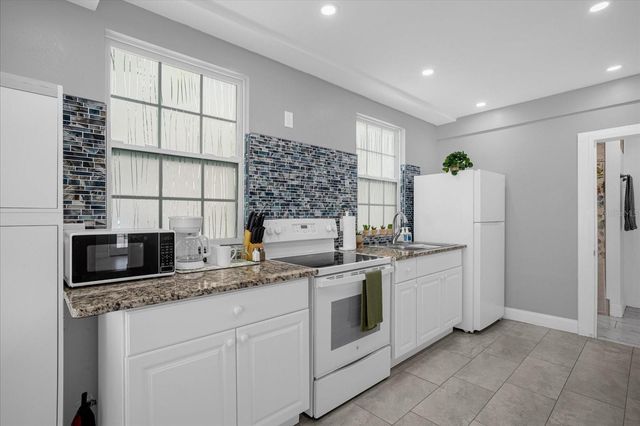 306 MARSHALL STREET, Clearwater, FL 33755