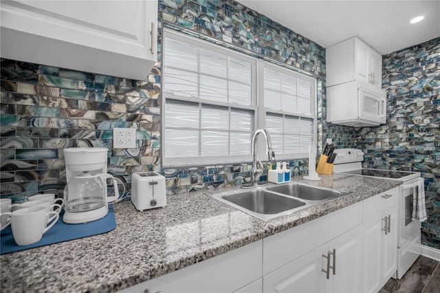 306 MARSHALL STREET, Clearwater, FL 33755