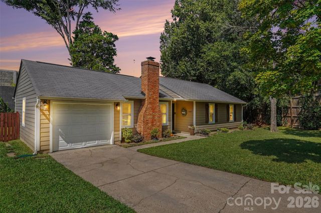 11407 Treebark Drive, Pineville, NC 28134