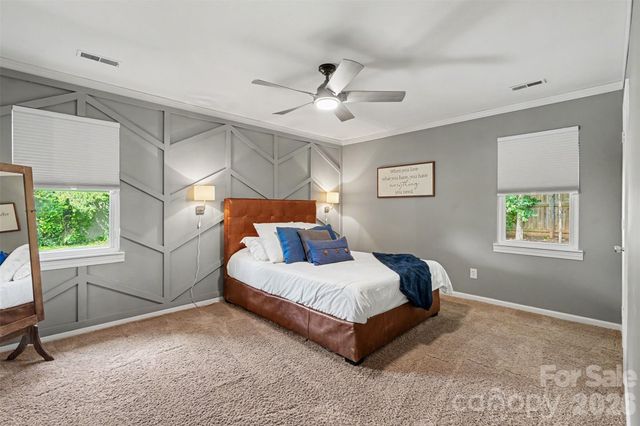 11407 Treebark Drive, Pineville, NC 28134