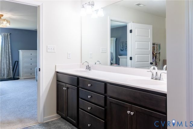 6726 Pine Straw Ln, New Kent, VA 23141