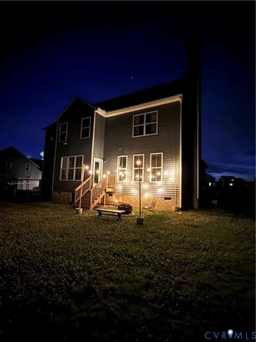 6726 Pine Straw Ln, New Kent, VA 23141