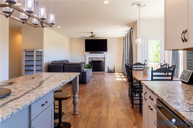 6726 Pine Straw Ln, New Kent, VA 23141