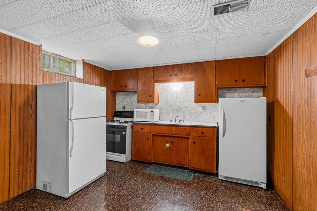 1843 Grant Road, Arden Hills, MN 55112
