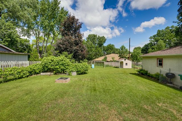 1843 Grant Road, Arden Hills, MN 55112