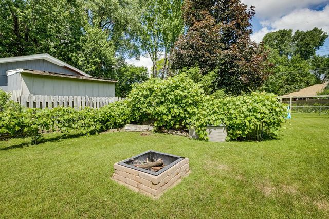1843 Grant Road, Arden Hills, MN 55112