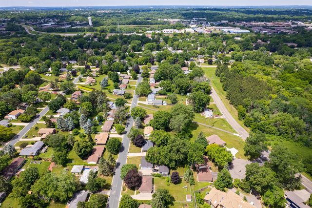 1843 Grant Road, Arden Hills, MN 55112
