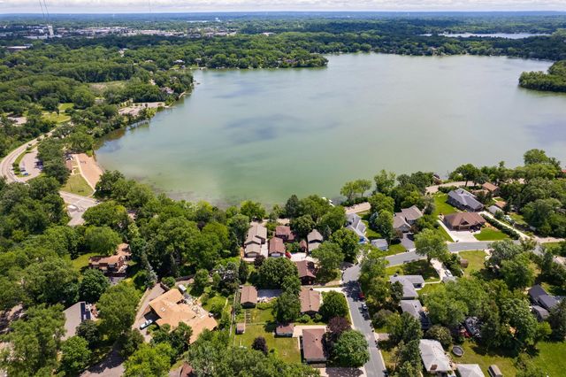 1843 Grant Road, Arden Hills, MN 55112