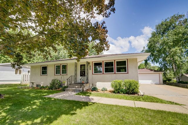 1843 Grant Road, Arden Hills, MN 55112