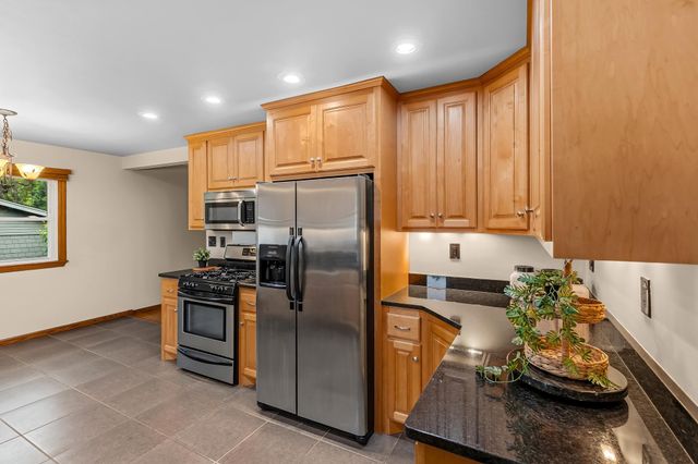 1843 Grant Road, Arden Hills, MN 55112