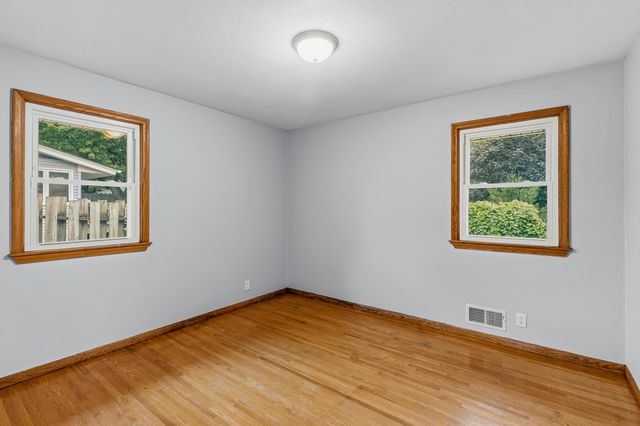 1843 Grant Road, Arden Hills, MN 55112