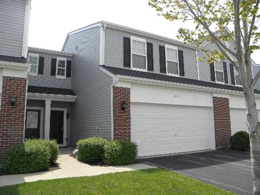 206 BARRETT Drive C, Yorkville, IL 60560