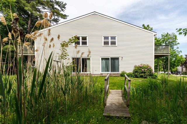 100 Dawson Avenue, Manchester, NH 03104