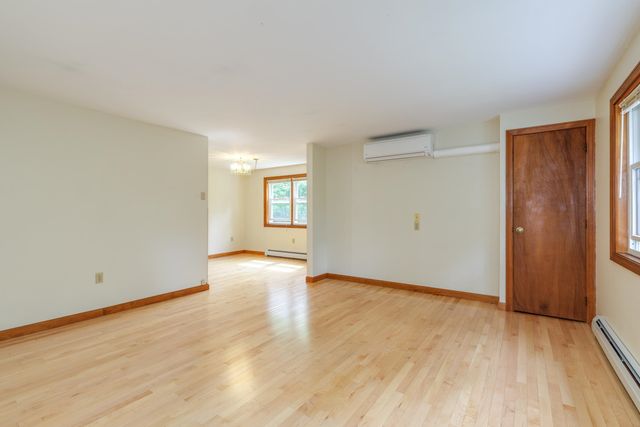 100 Dawson Avenue, Manchester, NH 03104