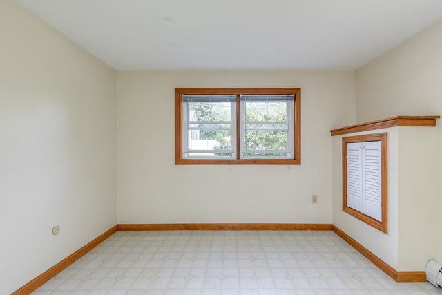 100 Dawson Avenue, Manchester, NH 03104