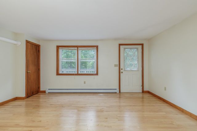 100 Dawson Avenue, Manchester, NH 03104