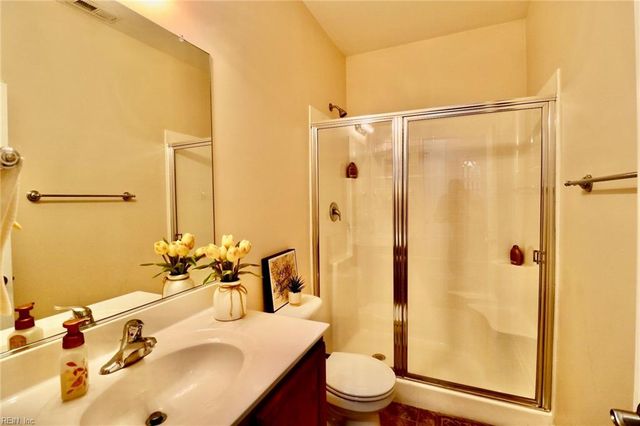 51 Transit LN, Newport News, VA 23601