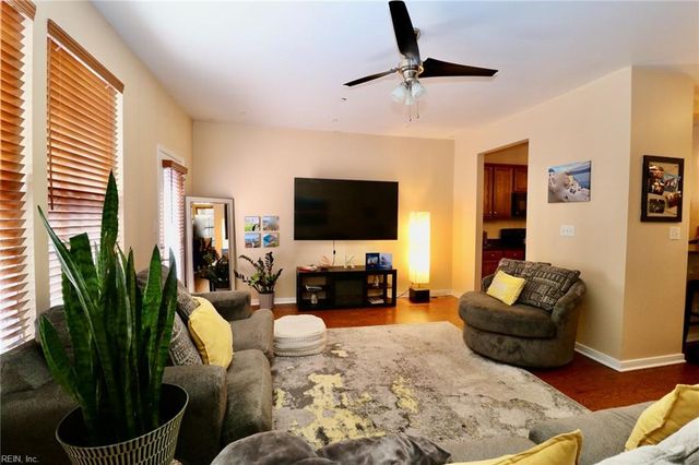 51 Transit LN, Newport News, VA 23601