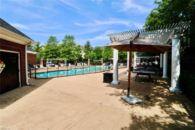 51 Transit LN, Newport News, VA 23601