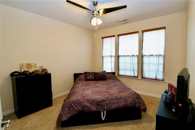 51 Transit LN, Newport News, VA 23601