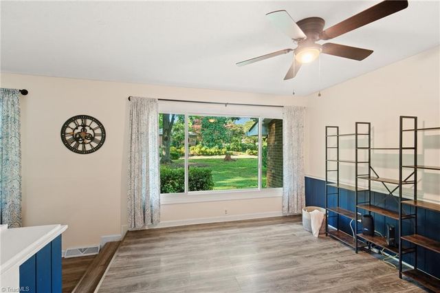 3620 Chelmsford Drive, Winston-salem, NC 27105