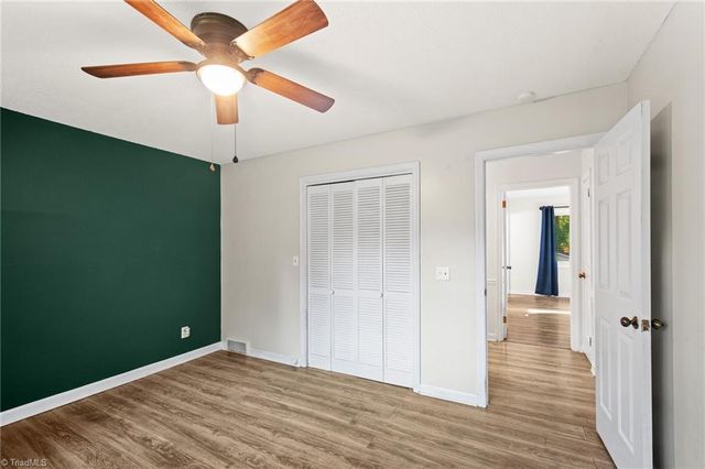 3620 Chelmsford Drive, Winston-salem, NC 27105