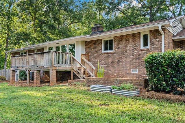 3620 Chelmsford Drive, Winston-salem, NC 27105