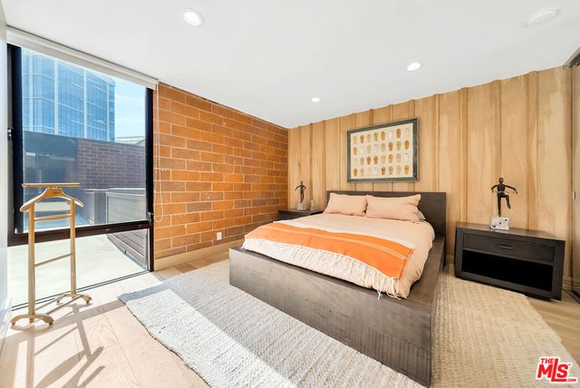 1033 Carol Drive 305, West Hollywood, CA 90069
