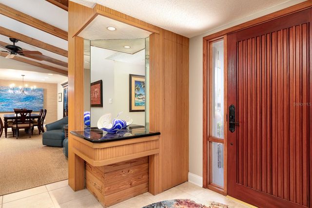 195 W SPRING LAKE DRIVE, Altamonte Springs, FL 32714